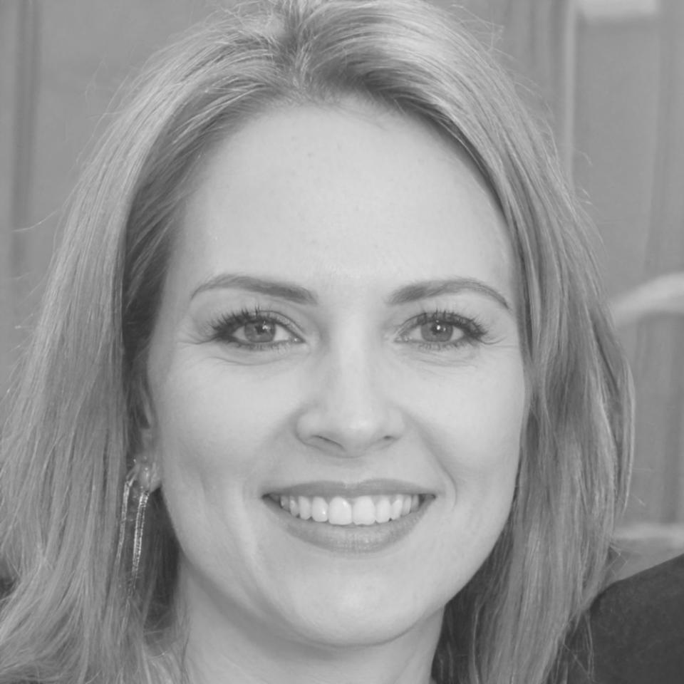 Ritratto di Elena Marchi, specialista in taglio